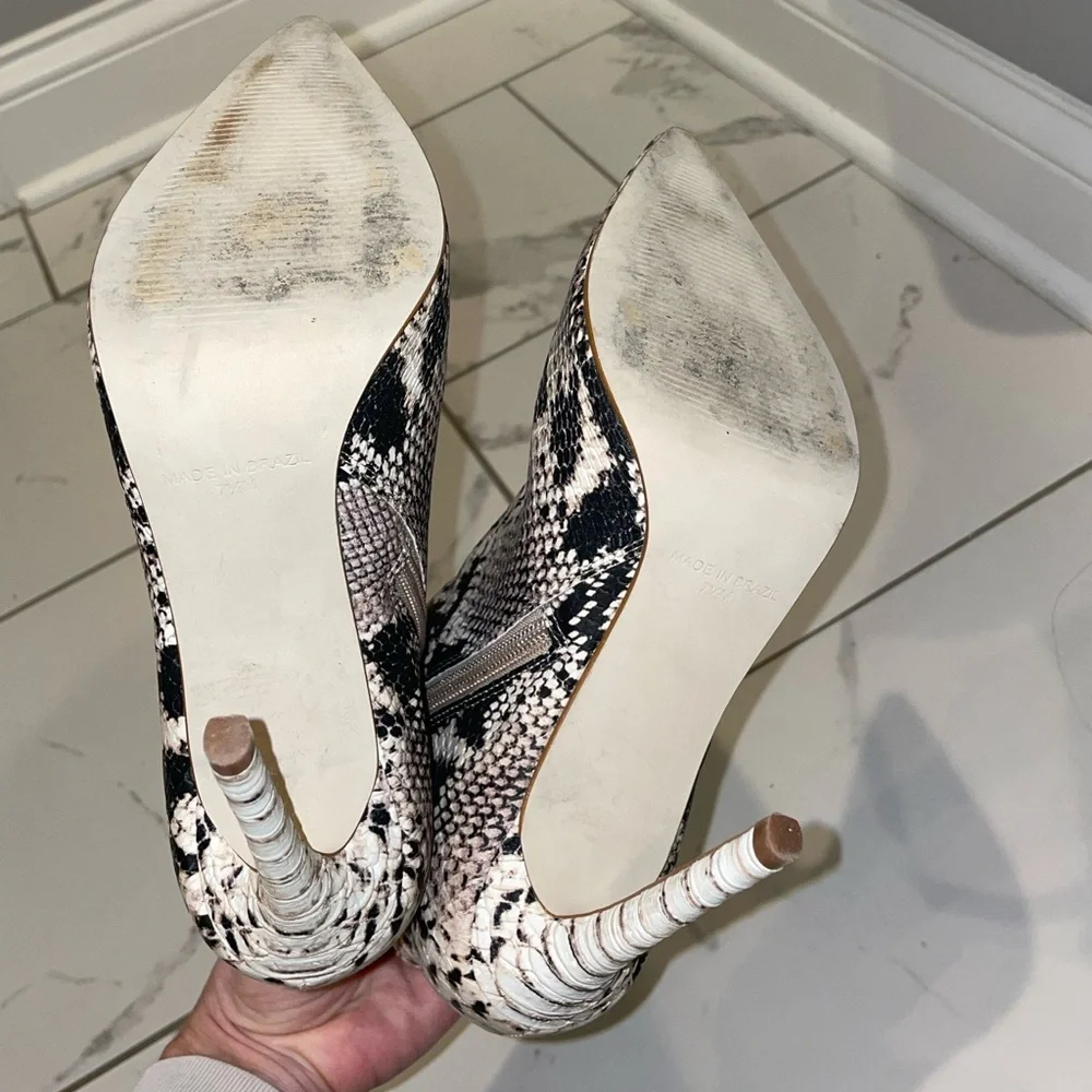 Steve Madden Snakeskin booties - Picture 4 of 4